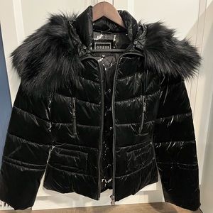 GUESS Waist Cinching Fashion Winter Coat in XS (removable faux fur)